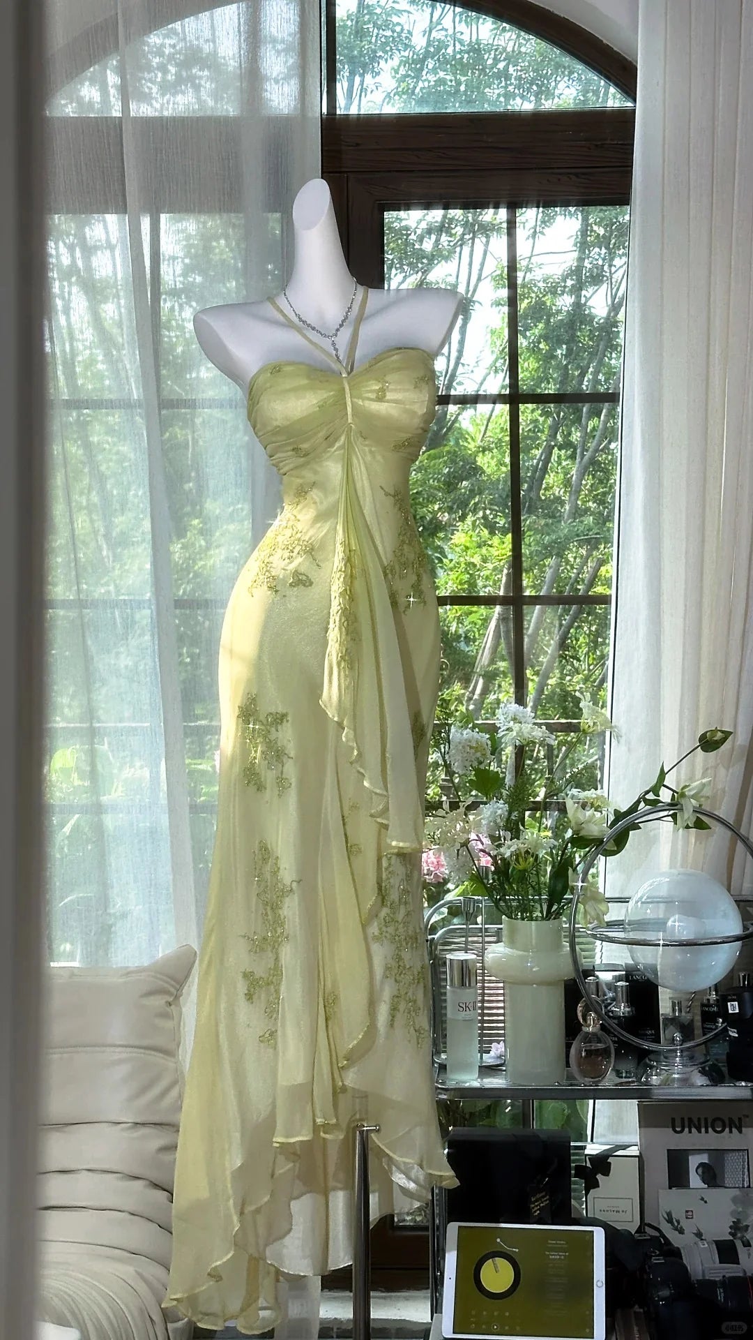 Beautiful Light Green Prom Dresses Elegant Ball Gowns
