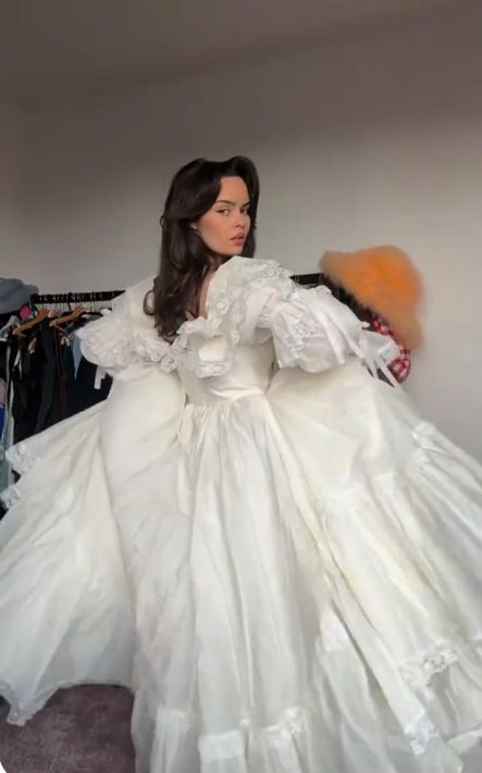 A Line Long Sleeves Off Shoulder Long Wedding Dresses Evening Gown        fg7123