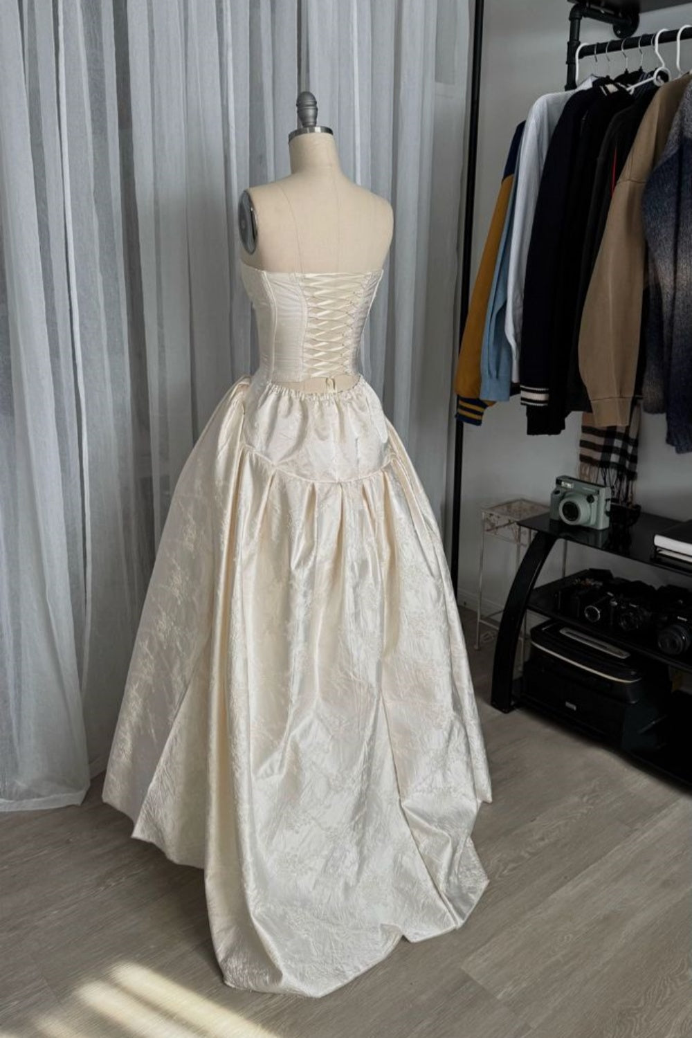 uschichubs--Ivory Vintage Elegant Long Satin Dress gh5703