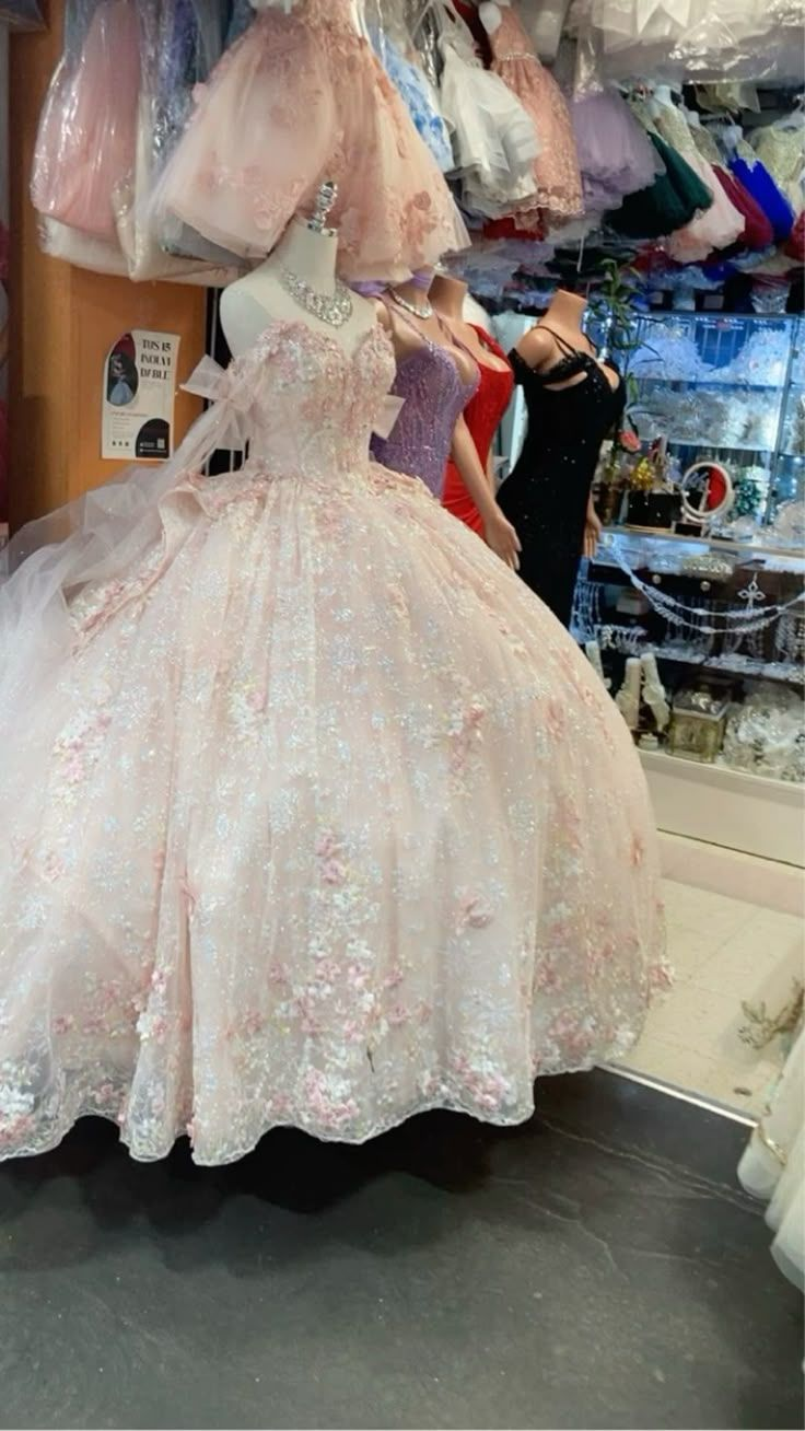 Gorgeous Pink Applique Ball Gowns Tulle Lace Off-the-shoulder Long Quinceanera Dress Tulle Sweet Birthday Dress cg26166