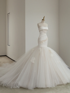 Romantic Mermaid Strapless White Satin Tulle Applique Long Wedding Dress GG2991