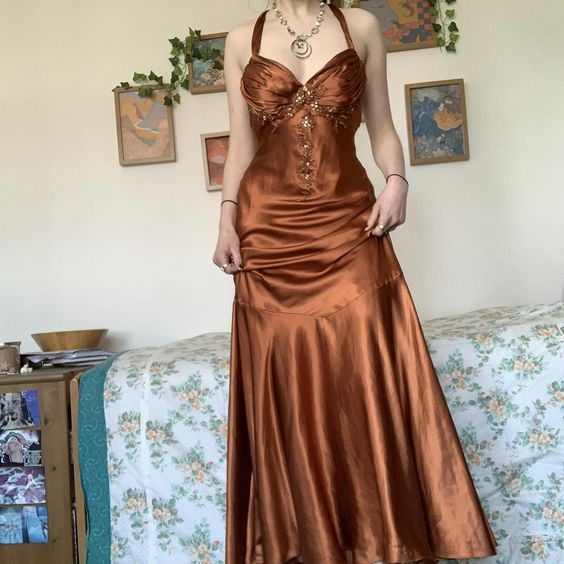 Vintage Halter V Neck  Prom Dress Mermaid Special Occasion Dresses
