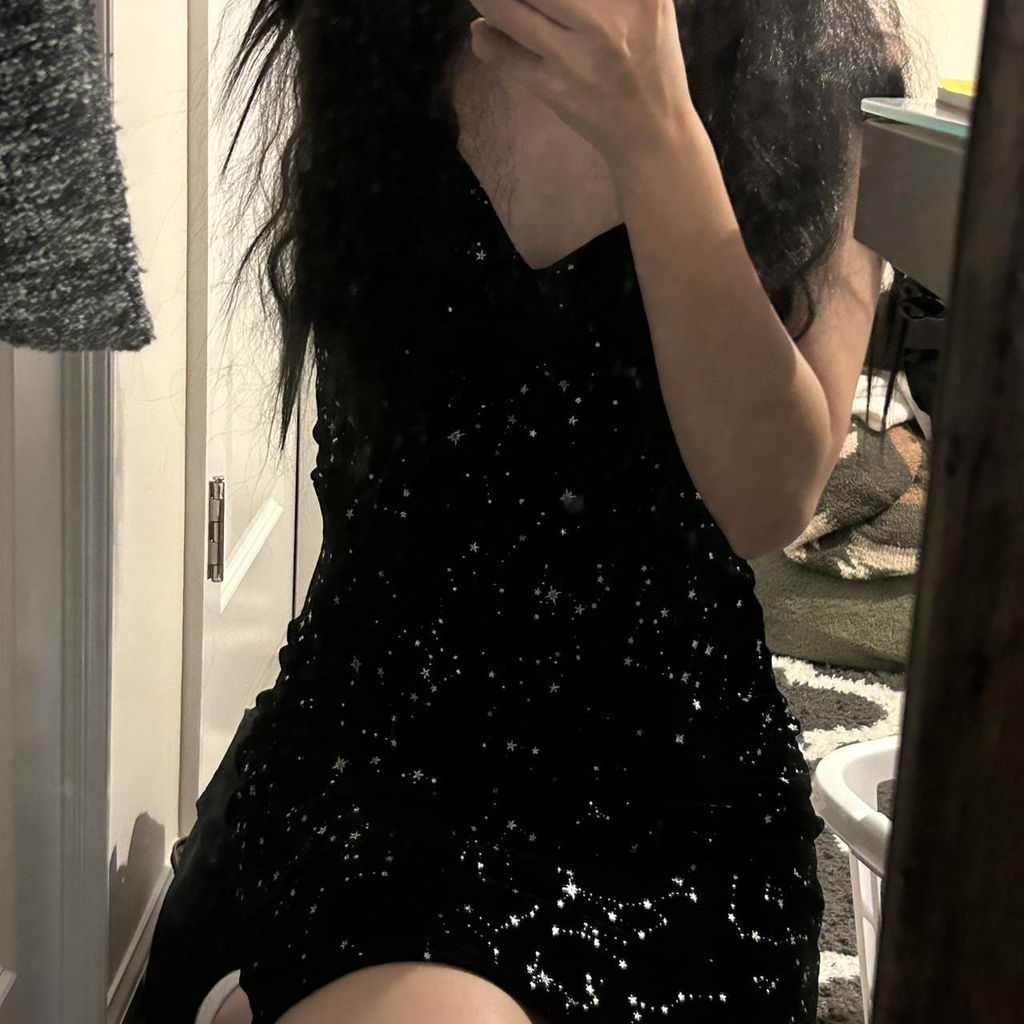 Chic Spaghetti Straps Black Sequin Homecoming Dress Sheath Short Cocktail Dress S568