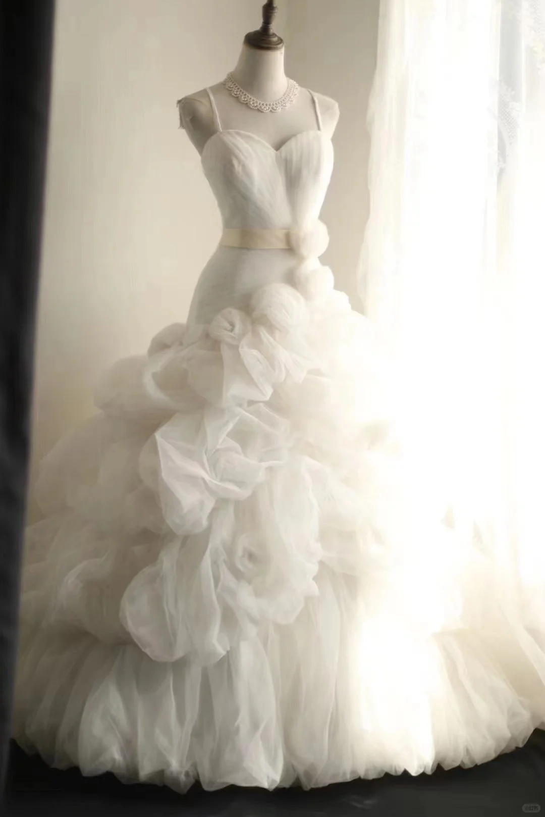 Romantic White Tulle Pleated A Line Princess Wedding Dress S538