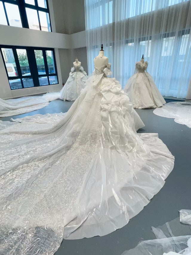 Gorgeous Beading Ruffled Tulle Off-Shoulder Wedding Dress Sparkling Fairytale Wedding Gown TP5073